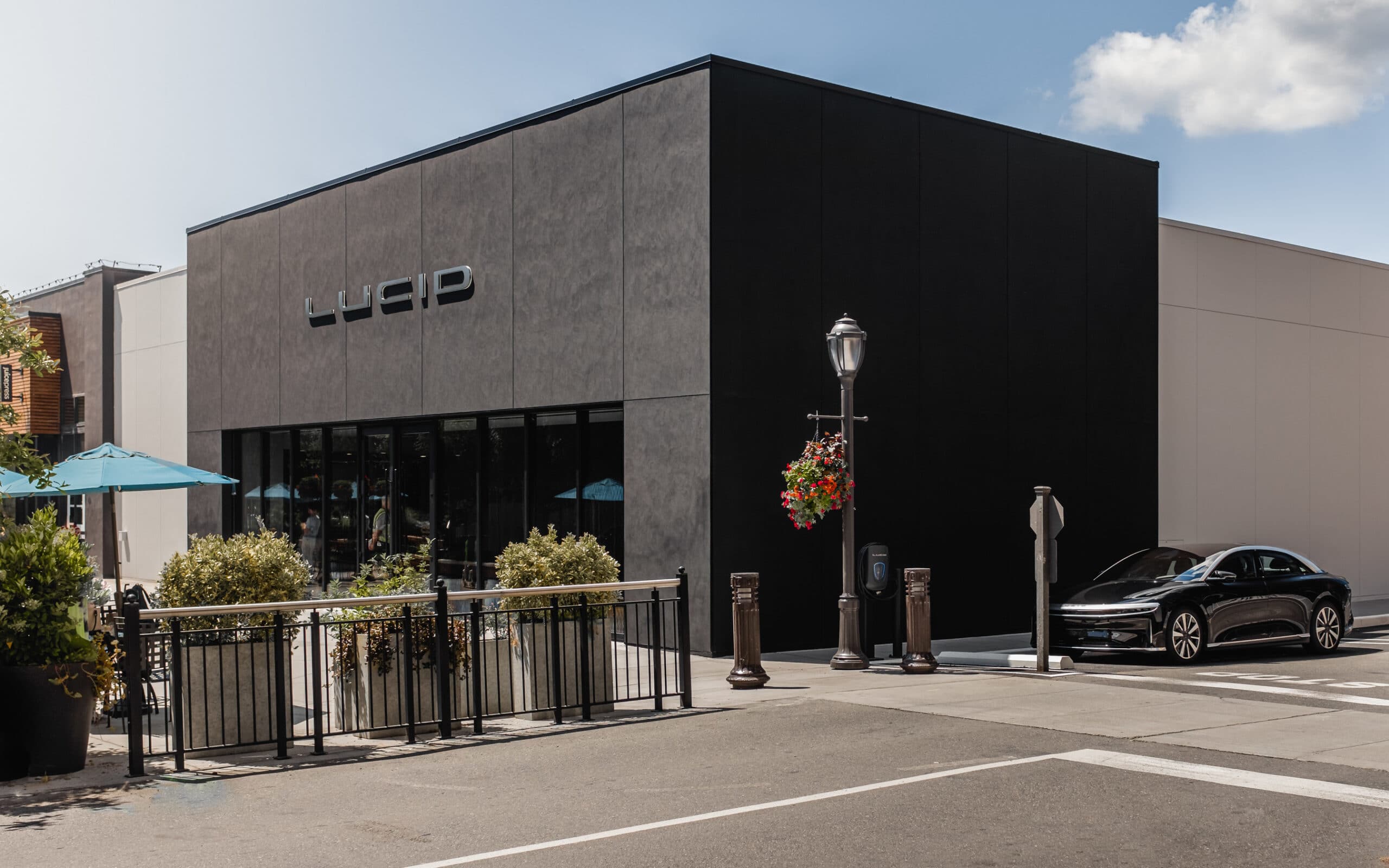 Lucid Motors Opens First Retail Location in the Pacific Northwest at ...